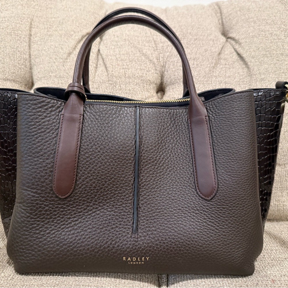 RADLEY LONDON Brown Leather Satchel with Structured Design